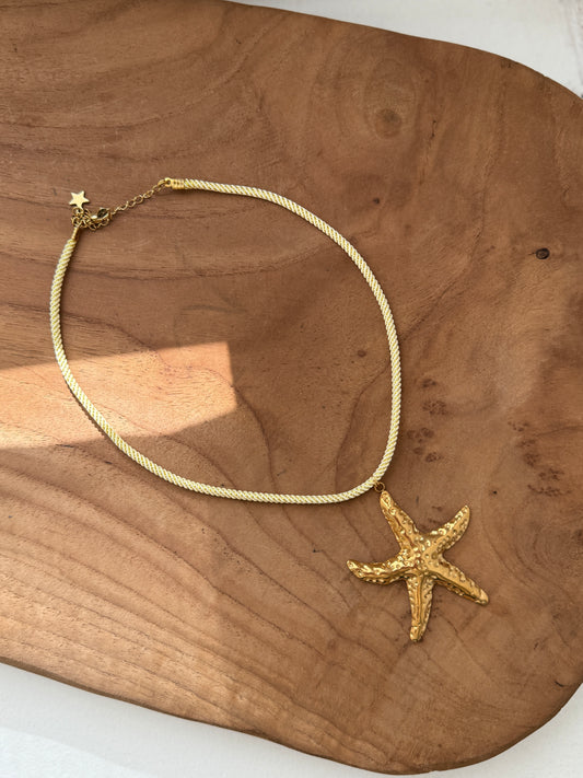 Collier grosse breloque