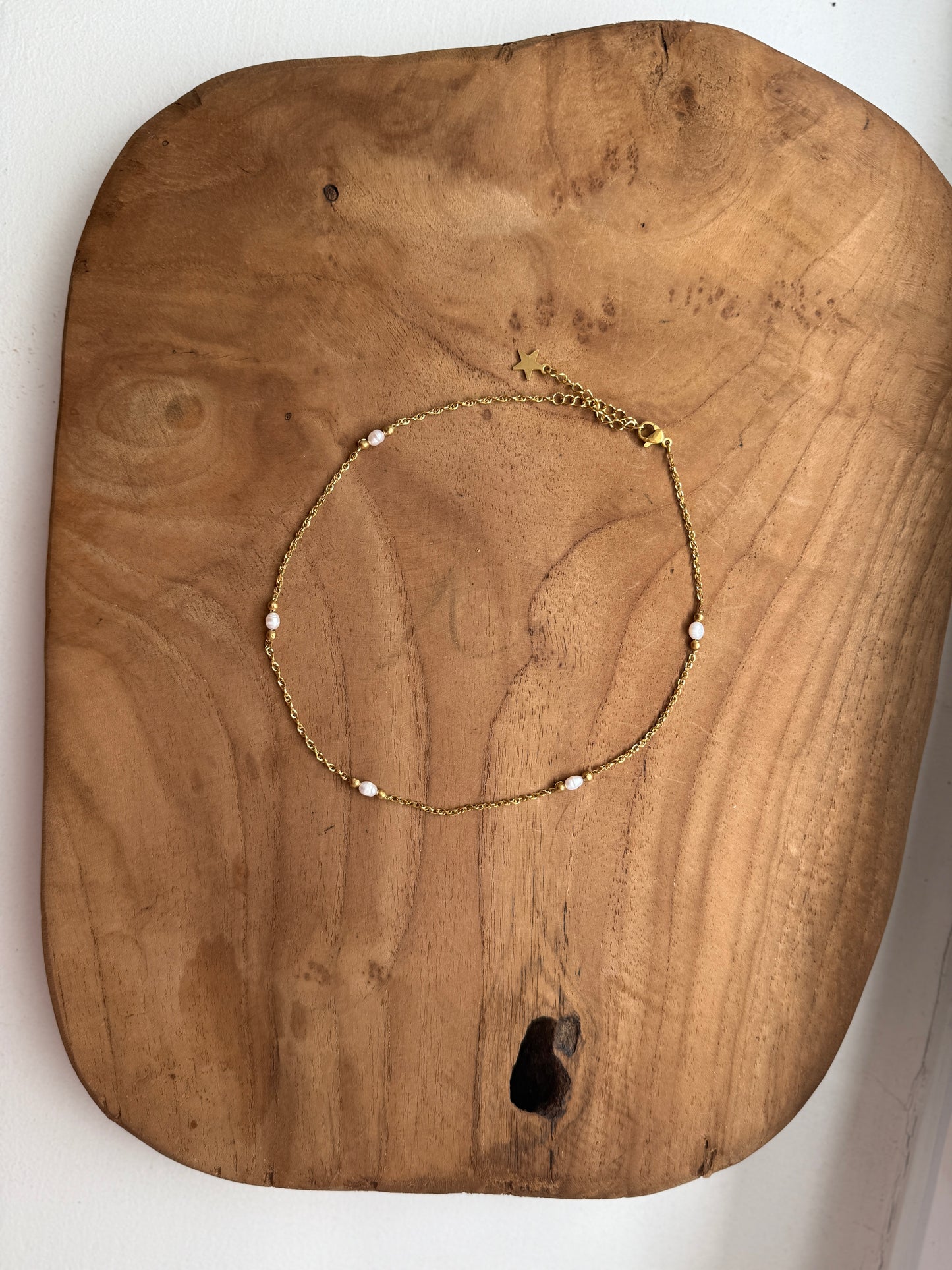 Collier Laurie